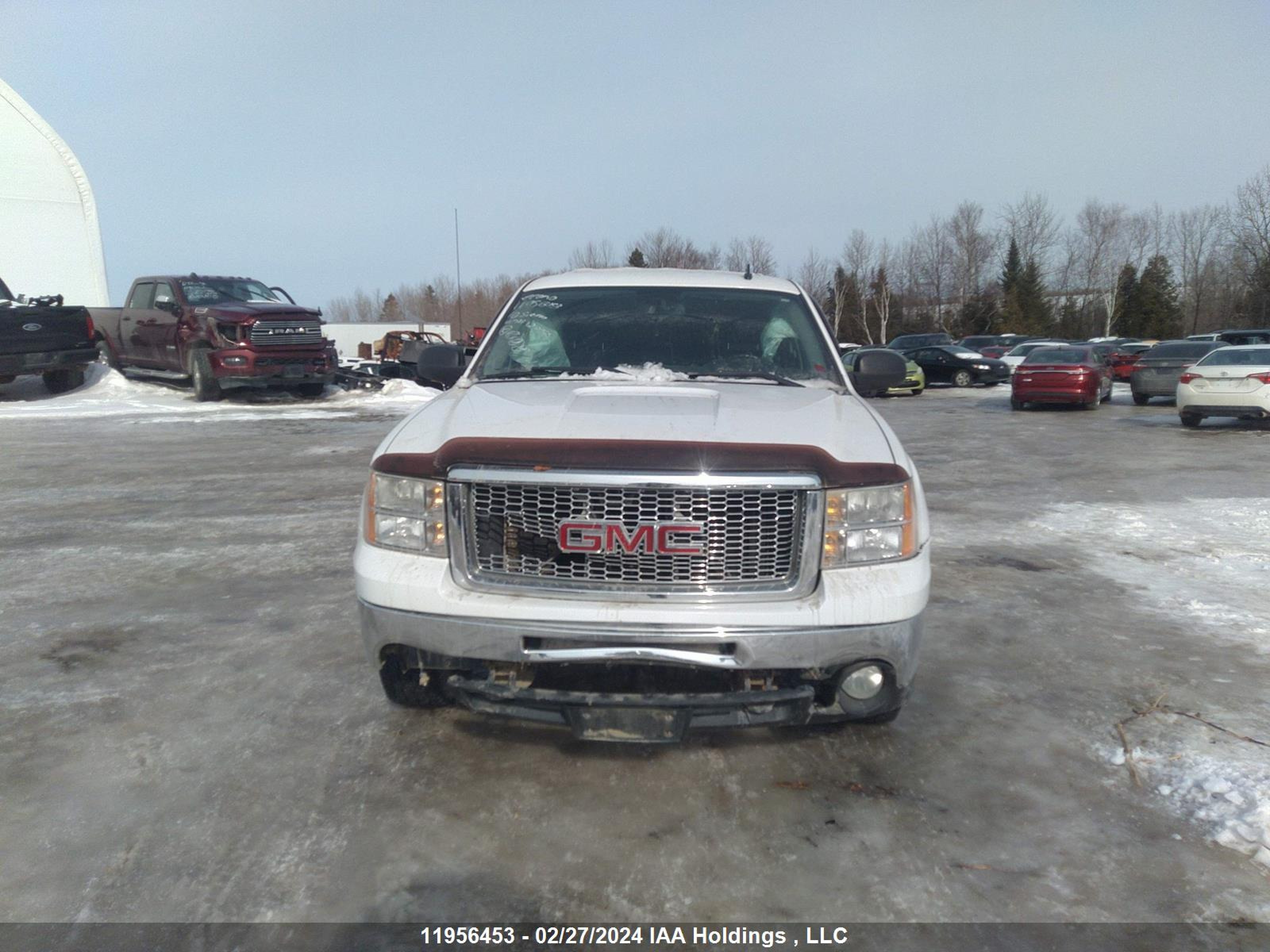 Photo 11 VIN: 3GTRKVE35AG122965 - GMC SIERRA 