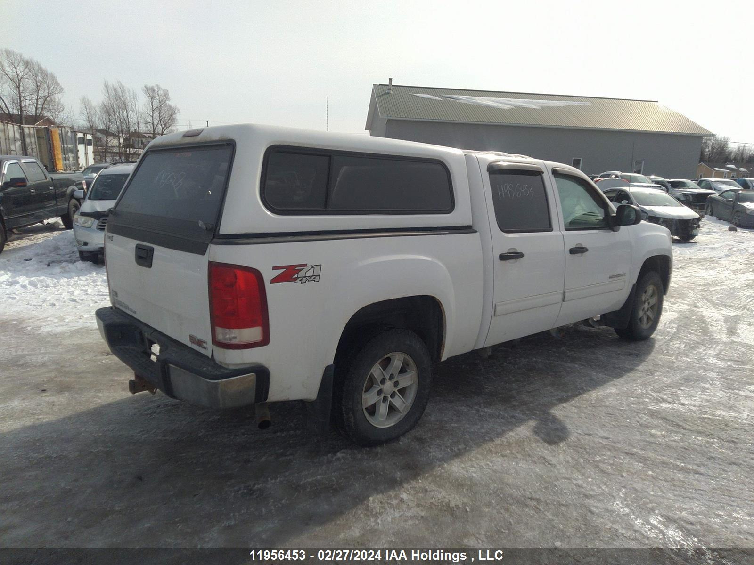 Photo 3 VIN: 3GTRKVE35AG122965 - GMC SIERRA 