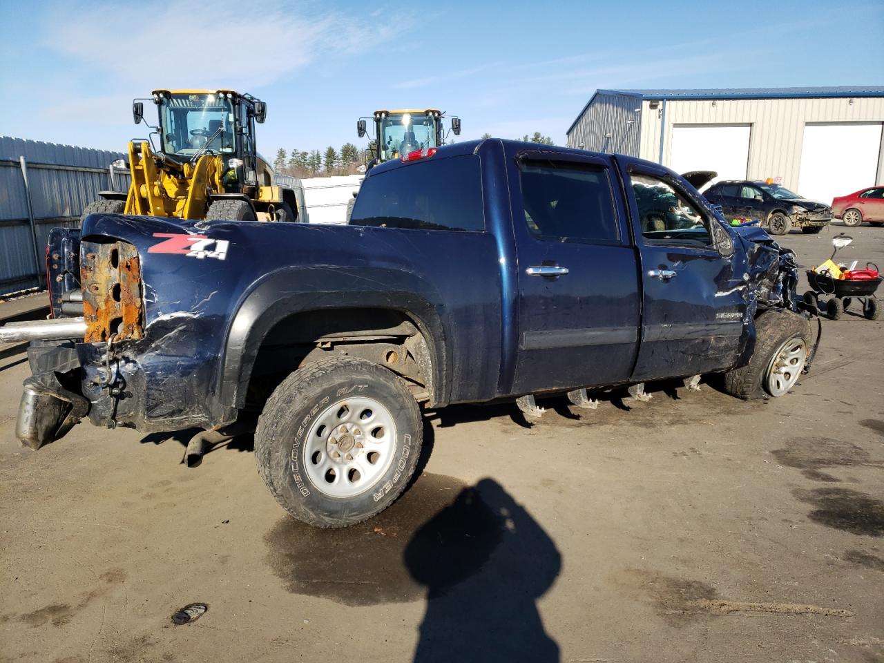 Photo 2 VIN: 3GTRKVE35AG136817 - GMC SIERRA 