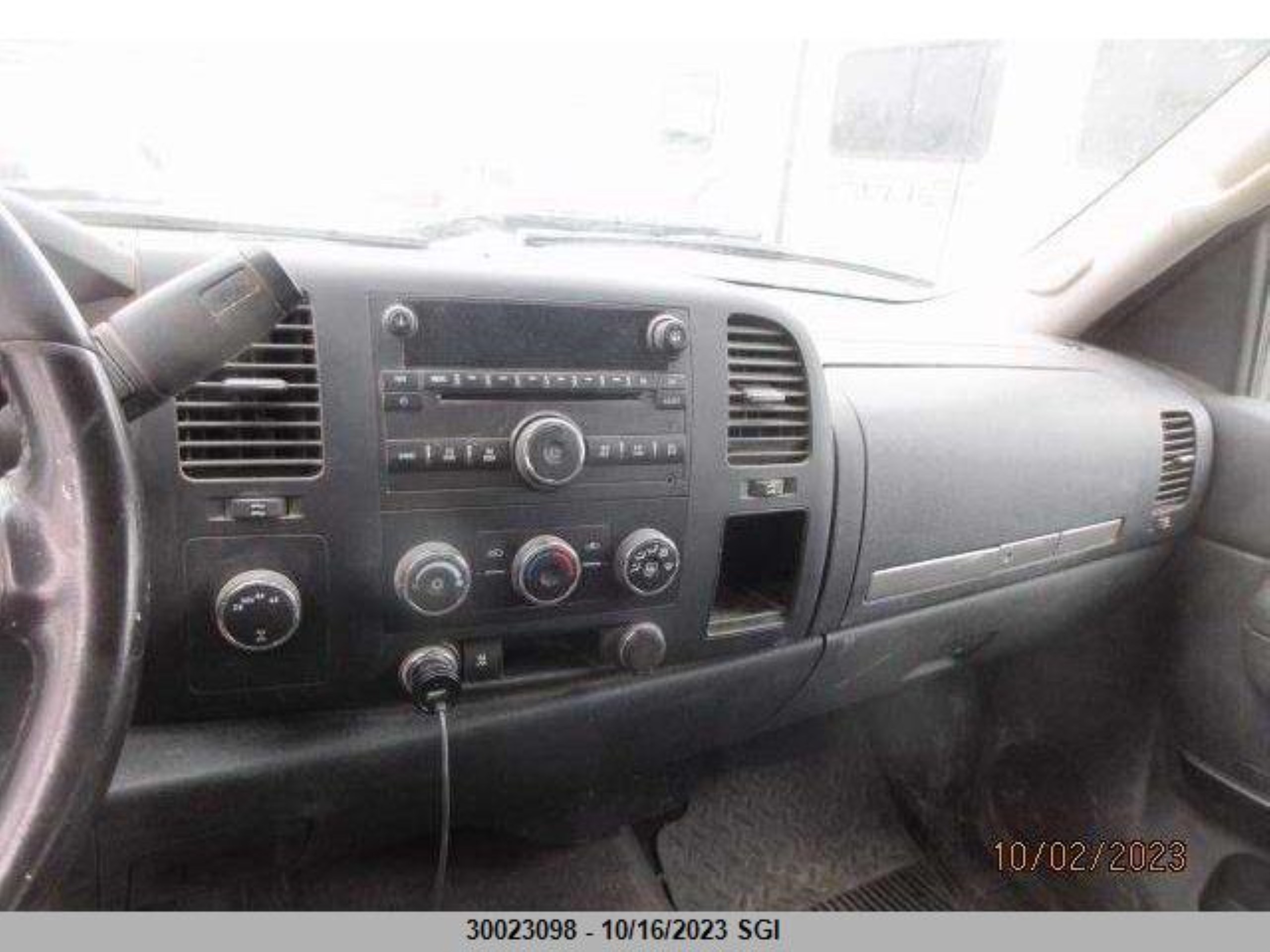 Photo 10 VIN: 3GTRKVE35AG264880 - GMC SIERRA 