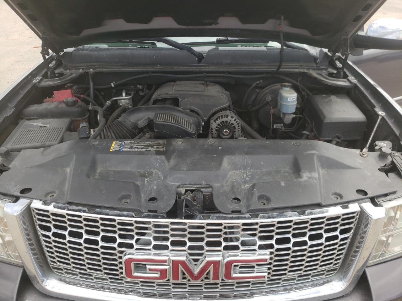 Photo 10 VIN: 3GTRKVE37AG300018 - GMC SIERRA 