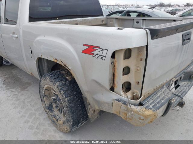 Photo 5 VIN: 3GTRKVE38AG279406 - GMC SIERRA 1500 