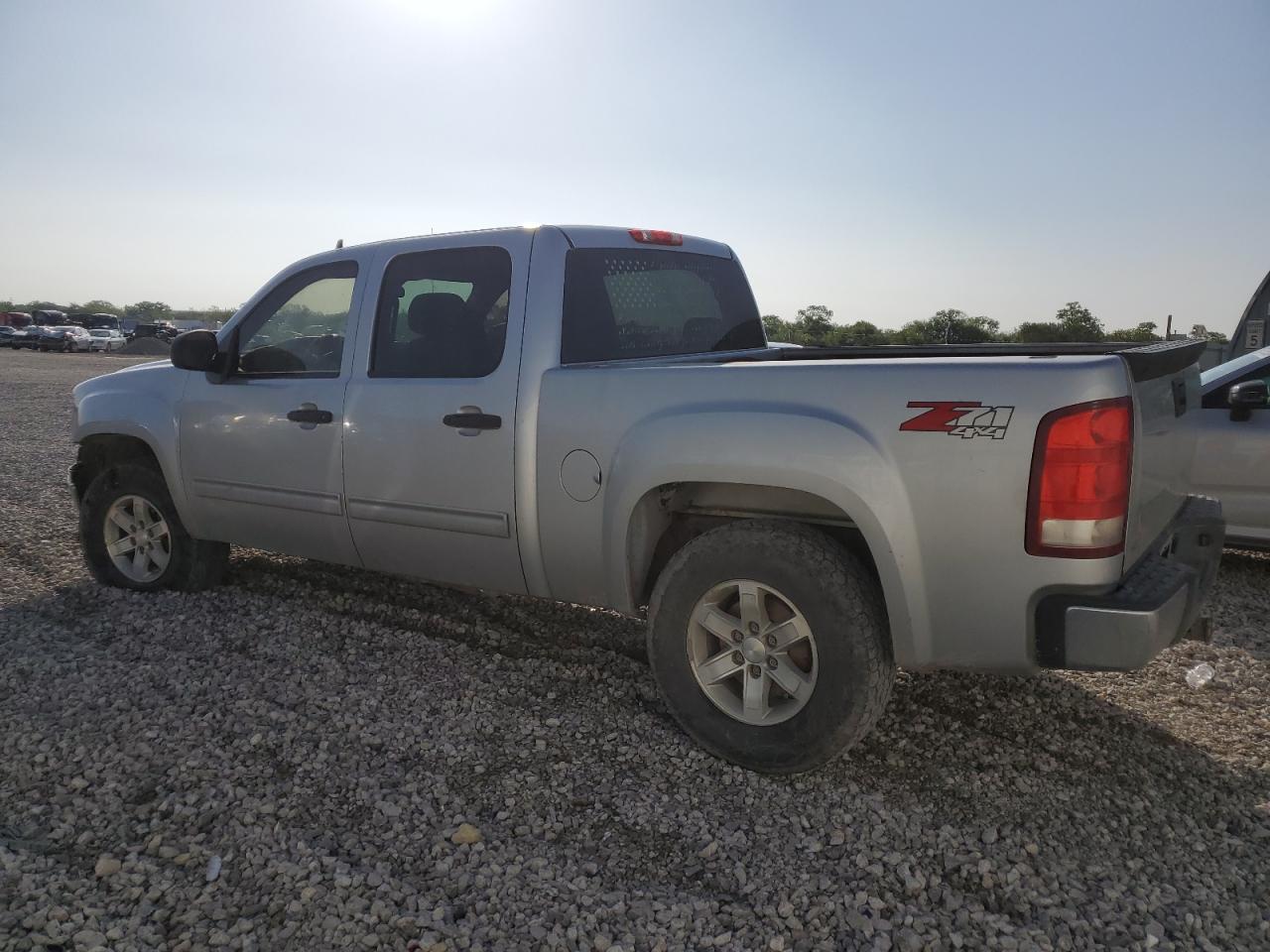 Photo 1 VIN: 3GTRKVE38AG283682 - GMC SIERRA 