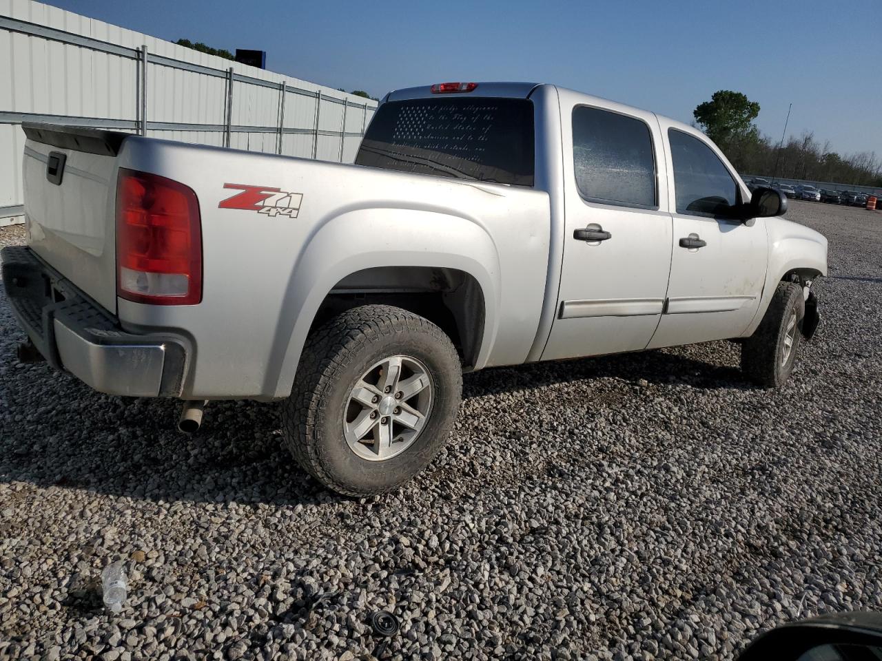 Photo 2 VIN: 3GTRKVE38AG283682 - GMC SIERRA 