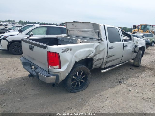 Photo 3 VIN: 3GTRKVE39AG142989 - GMC SIERRA 1500 