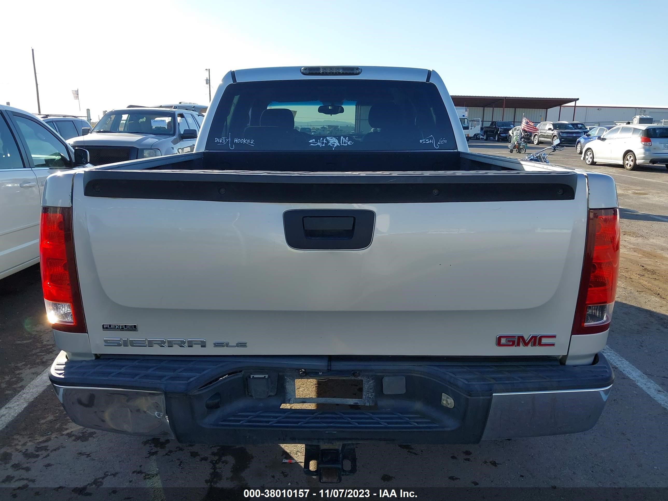 Photo 14 VIN: 3GTRKVE39AG264705 - GMC SIERRA 