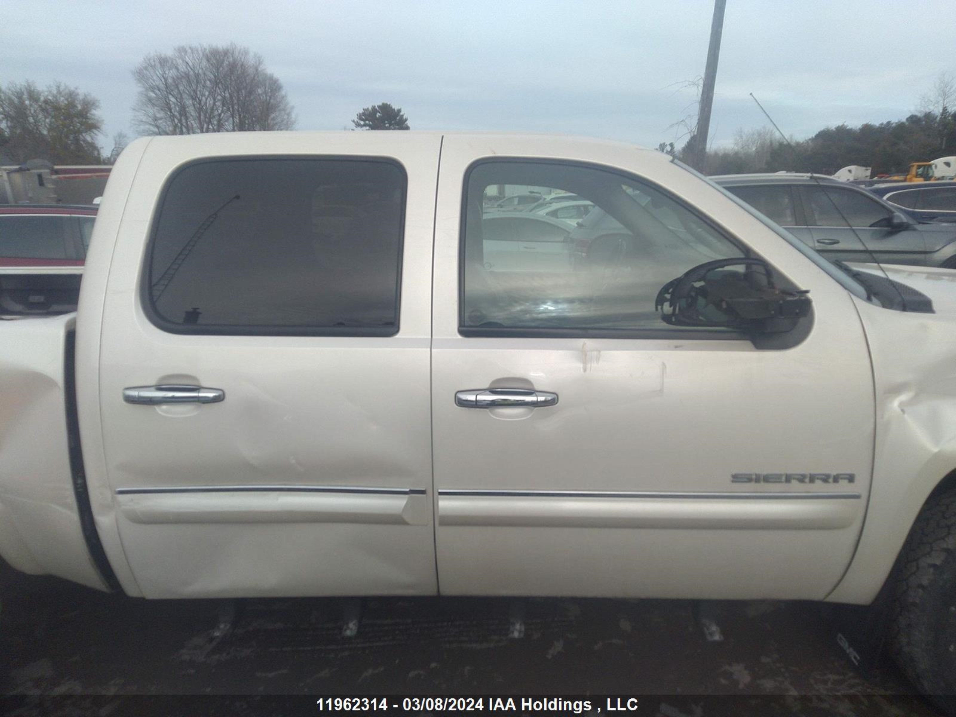 Photo 12 VIN: 3GTRKWE33AG274183 - GMC SIERRA 