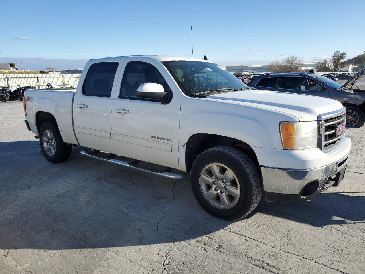 Photo 3 VIN: 3GTRKWE34AG169541 - GMC SIERRA 