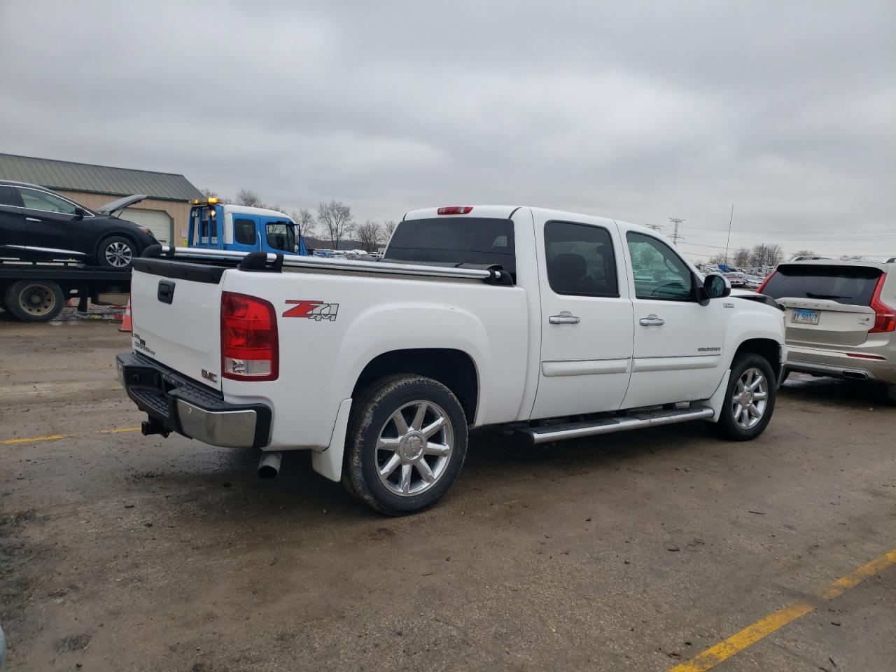 Photo 2 VIN: 3GTRKWE34AG215188 - GMC SIERRA 