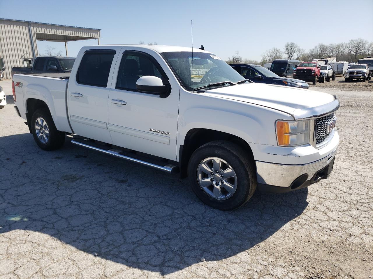 Photo 3 VIN: 3GTRKWE39AG138107 - GMC SIERRA 