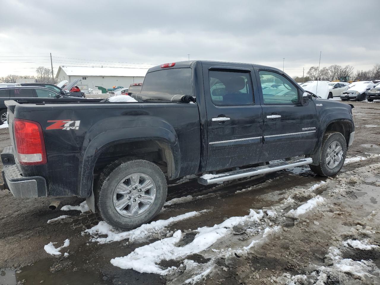 Photo 2 VIN: 3GTRKWE39AG238420 - GMC SIERRA 