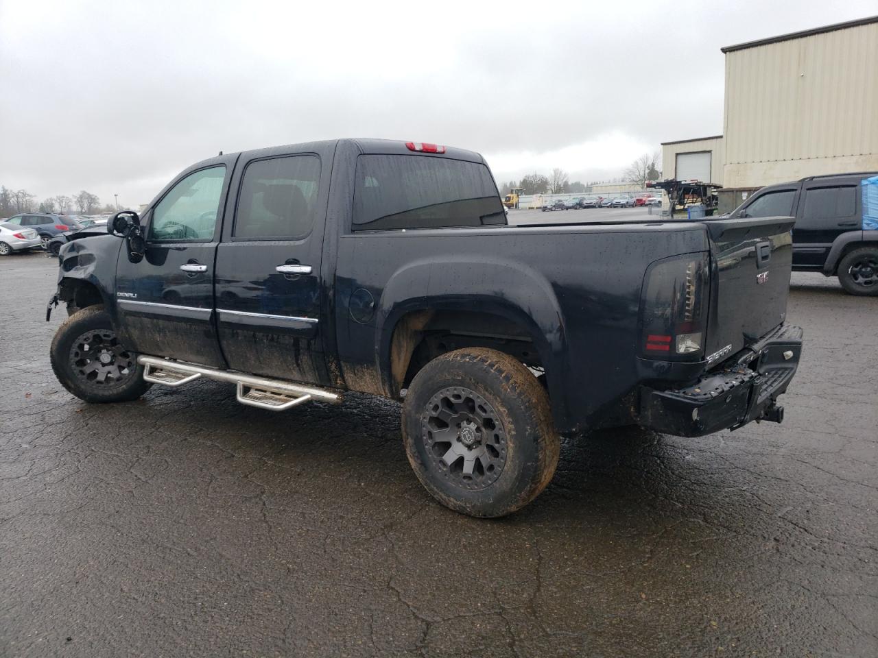 Photo 1 VIN: 3GTRKXE24AG237379 - GMC SIERRA 