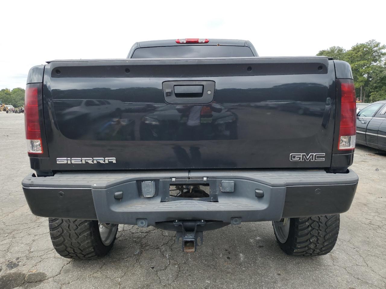 Photo 5 VIN: 3GTRKXE27AG125191 - GMC SIERRA 