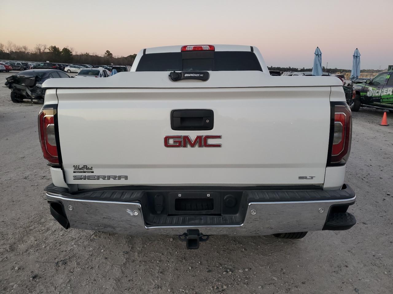 Photo 5 VIN: 3GTU1NER3JG398093 - GMC SIERRA 