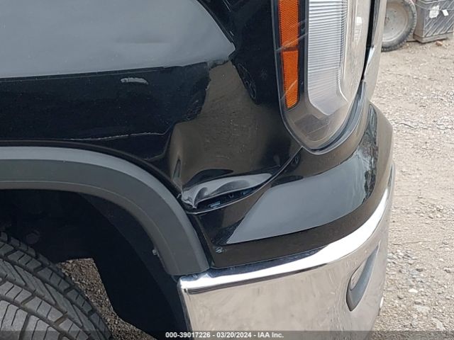 Photo 5 VIN: 3GTU1NER6JG109563 - GMC SIERRA 