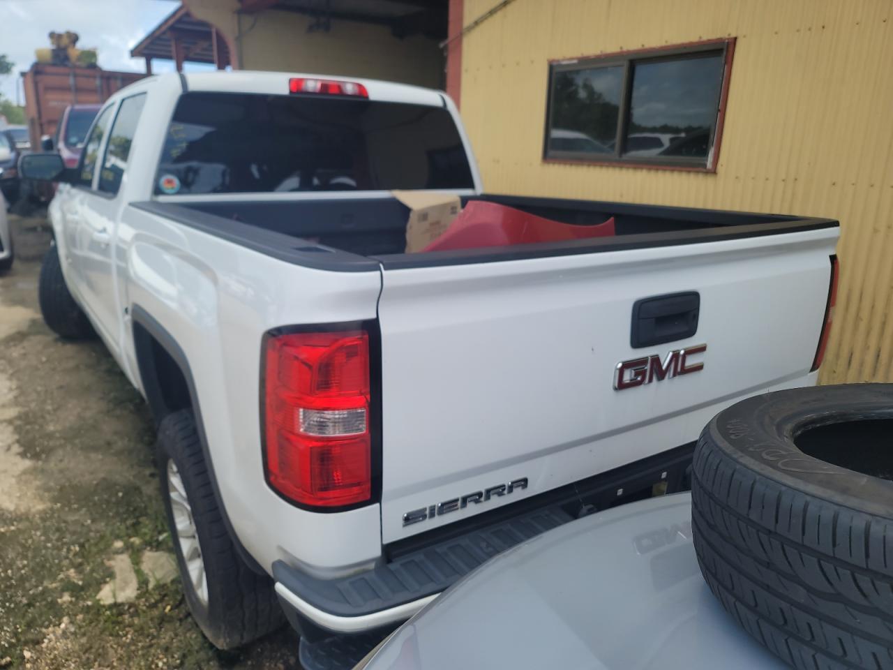 Photo 5 VIN: 3GTU2MEC1HG447742 - GMC SIERRA 