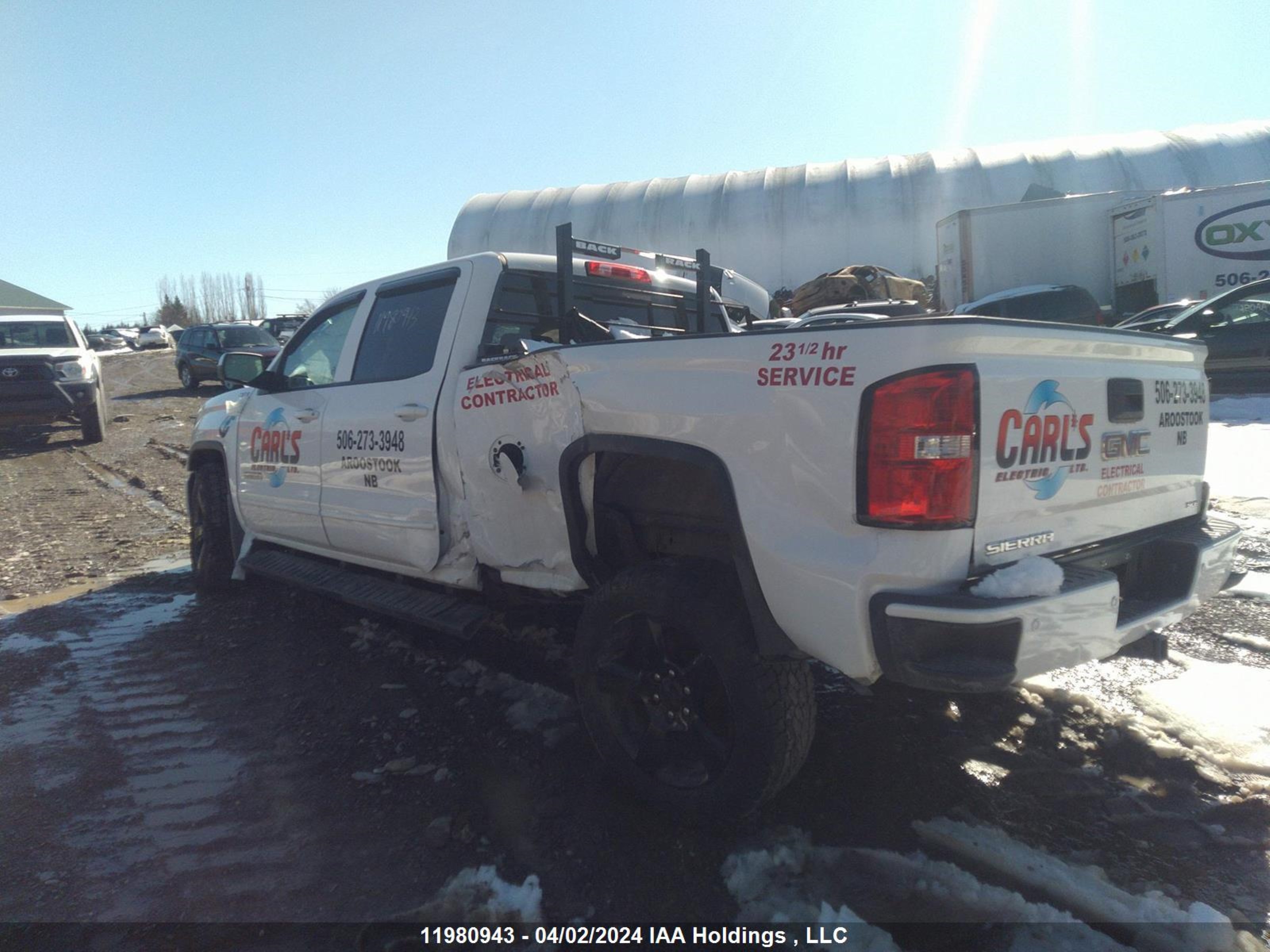 Photo 2 VIN: 3GTU2MEC1JG393994 - GMC SIERRA 