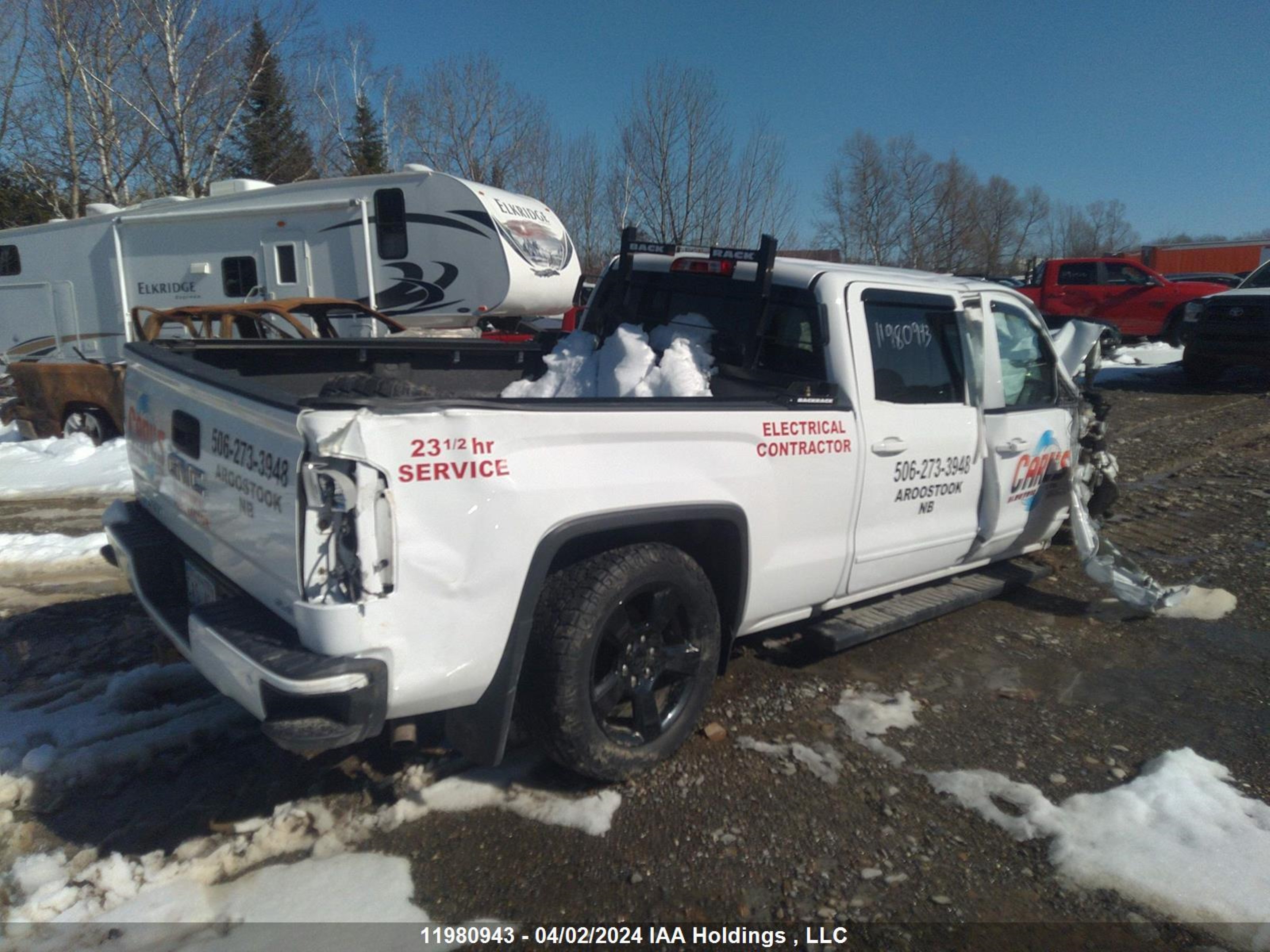 Photo 3 VIN: 3GTU2MEC1JG393994 - GMC SIERRA 