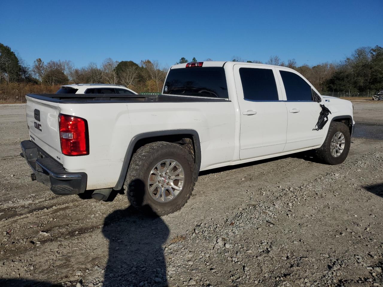 Photo 2 VIN: 3GTU2MEC3GG110875 - GMC SIERRA 