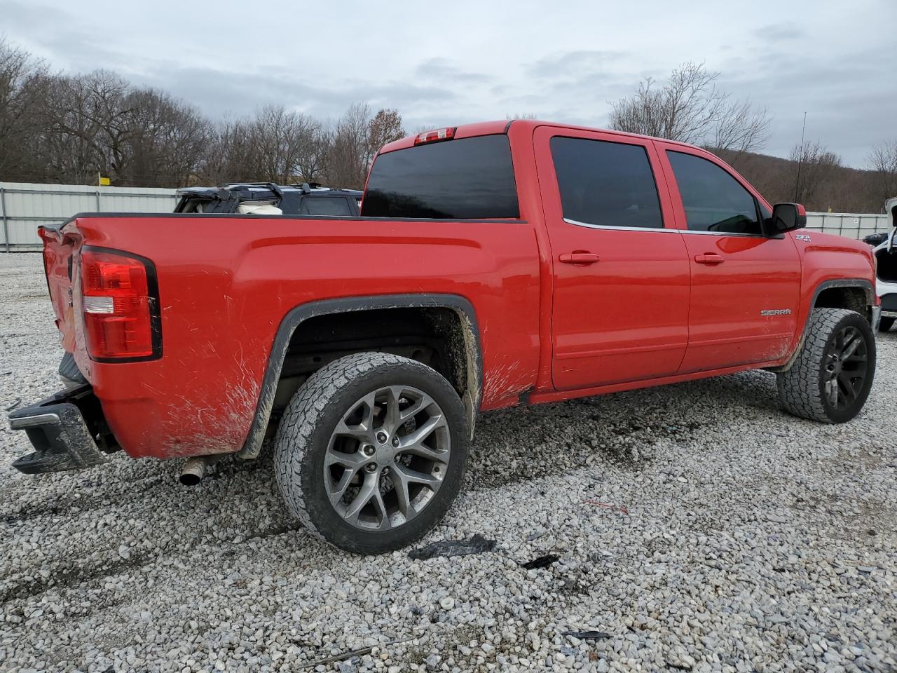 Photo 2 VIN: 3GTU2MEC3GG265023 - GMC SIERRA 