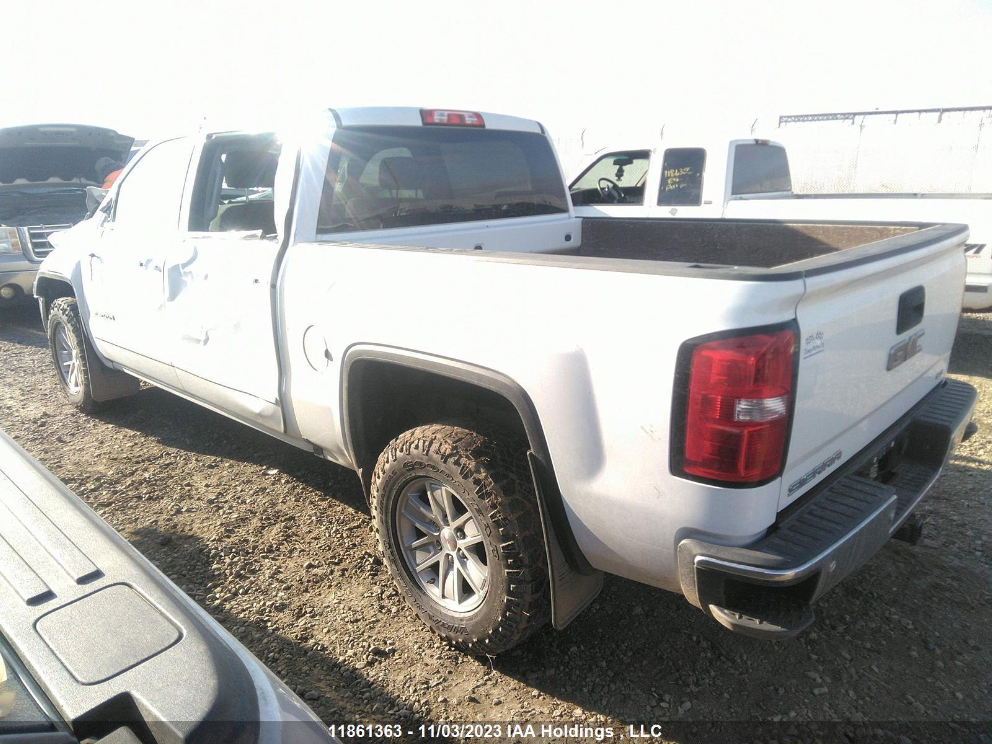 Photo 2 VIN: 3GTU2MEC3JG284470 - GMC SIERRA 