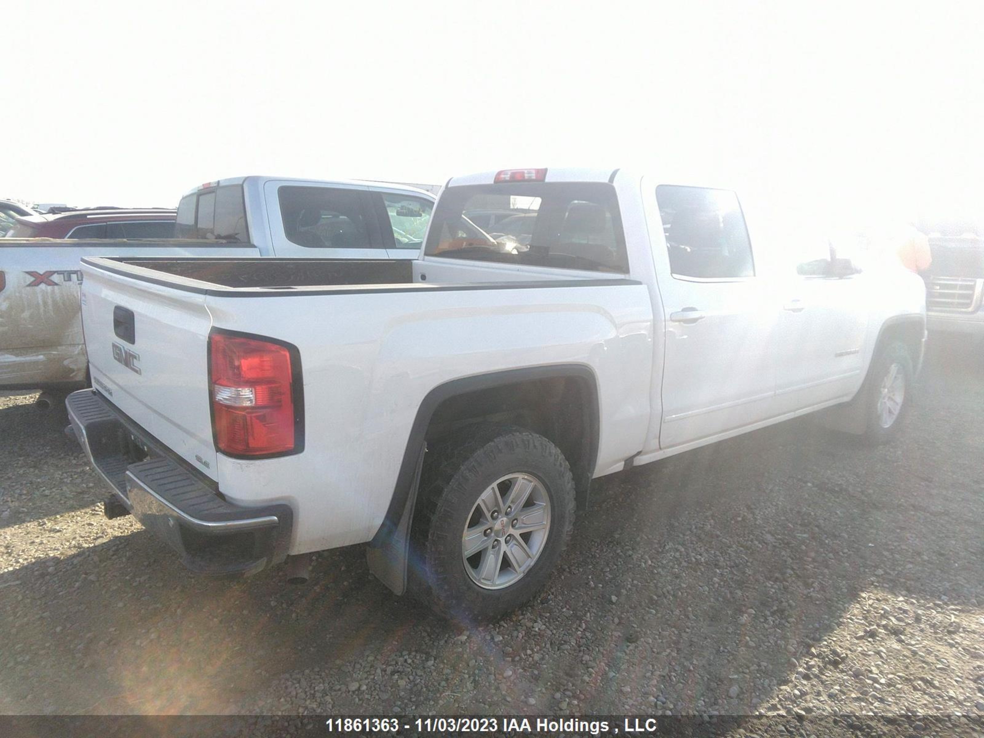 Photo 3 VIN: 3GTU2MEC3JG284470 - GMC SIERRA 