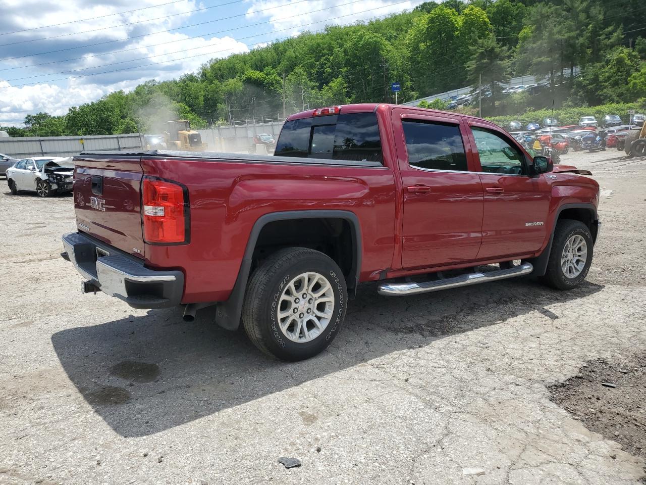 Photo 2 VIN: 3GTU2MEC3JG625771 - GMC SIERRA 