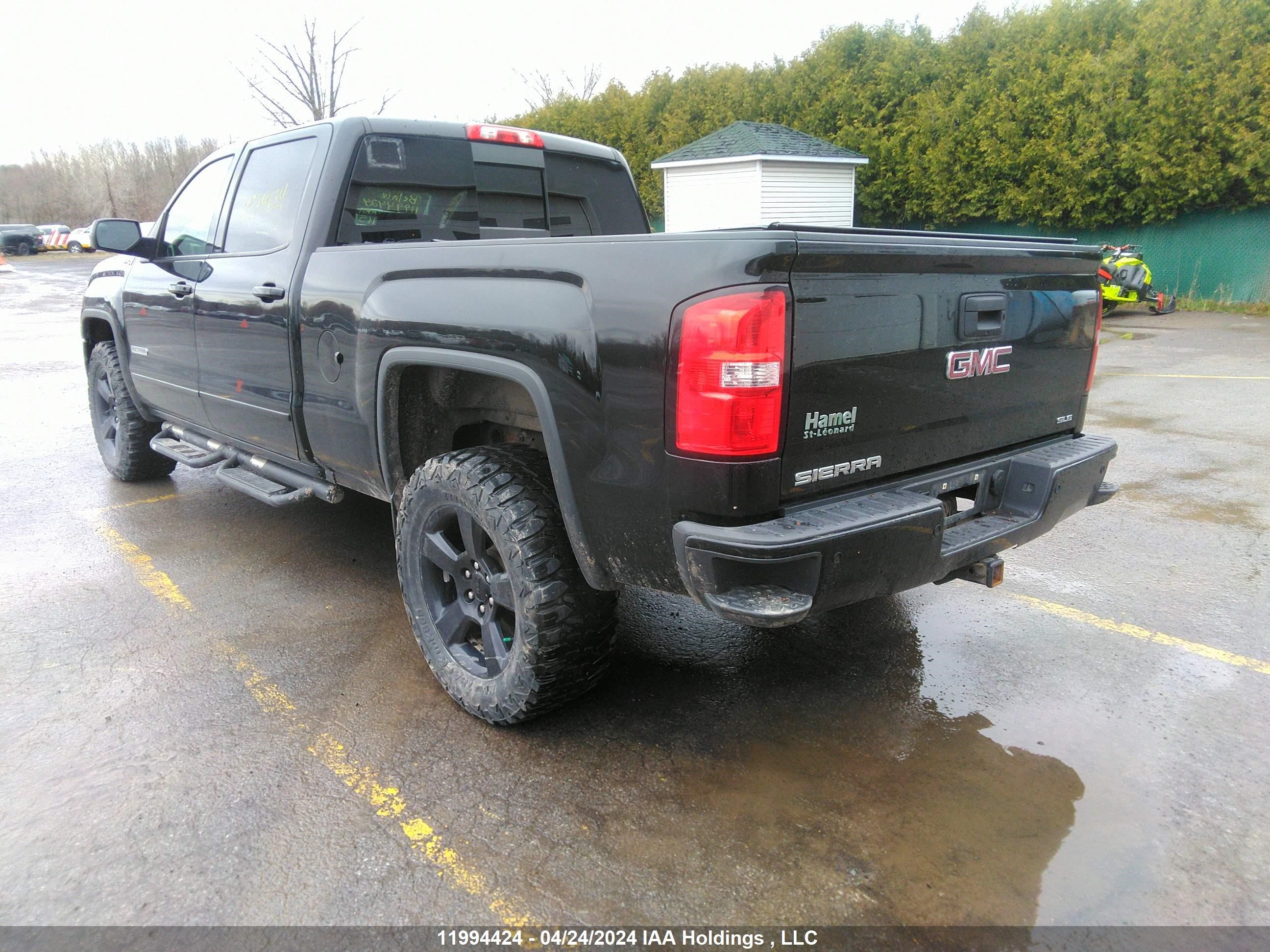 Photo 2 VIN: 3GTU2MEC9JG115182 - GMC SIERRA 