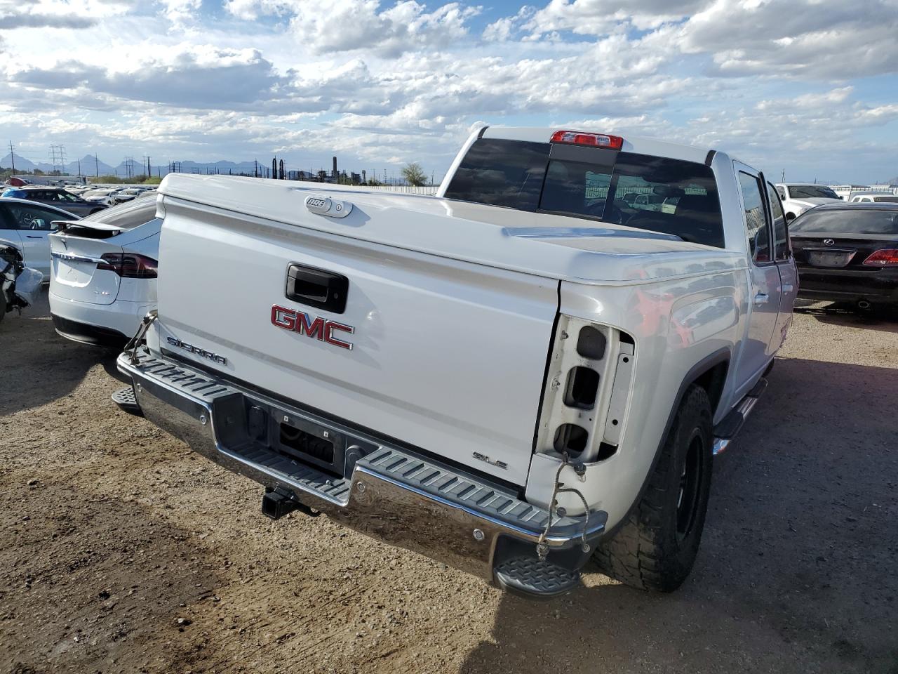 Photo 2 VIN: 3GTU2MECXGG358315 - GMC SIERRA 