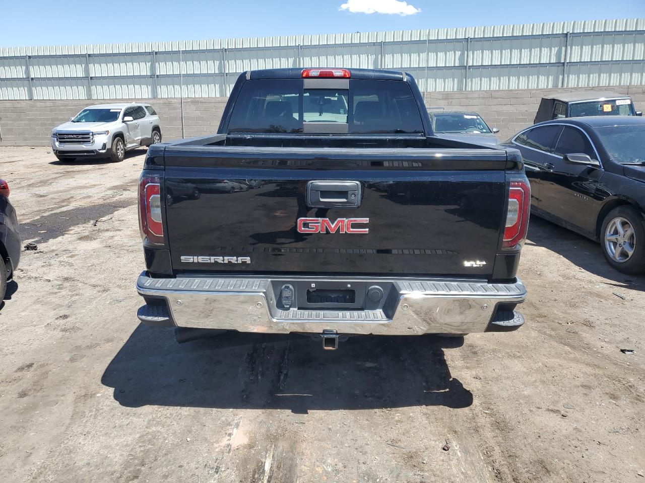 Photo 5 VIN: 3GTU2NEC0JG581444 - GMC SIERRA 