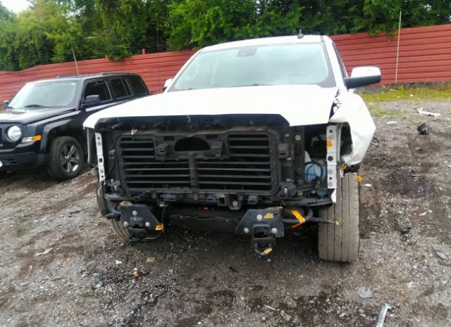 Photo 5 VIN: 3GTU2NEC1JG267558 - GMC SIERRA 1500 