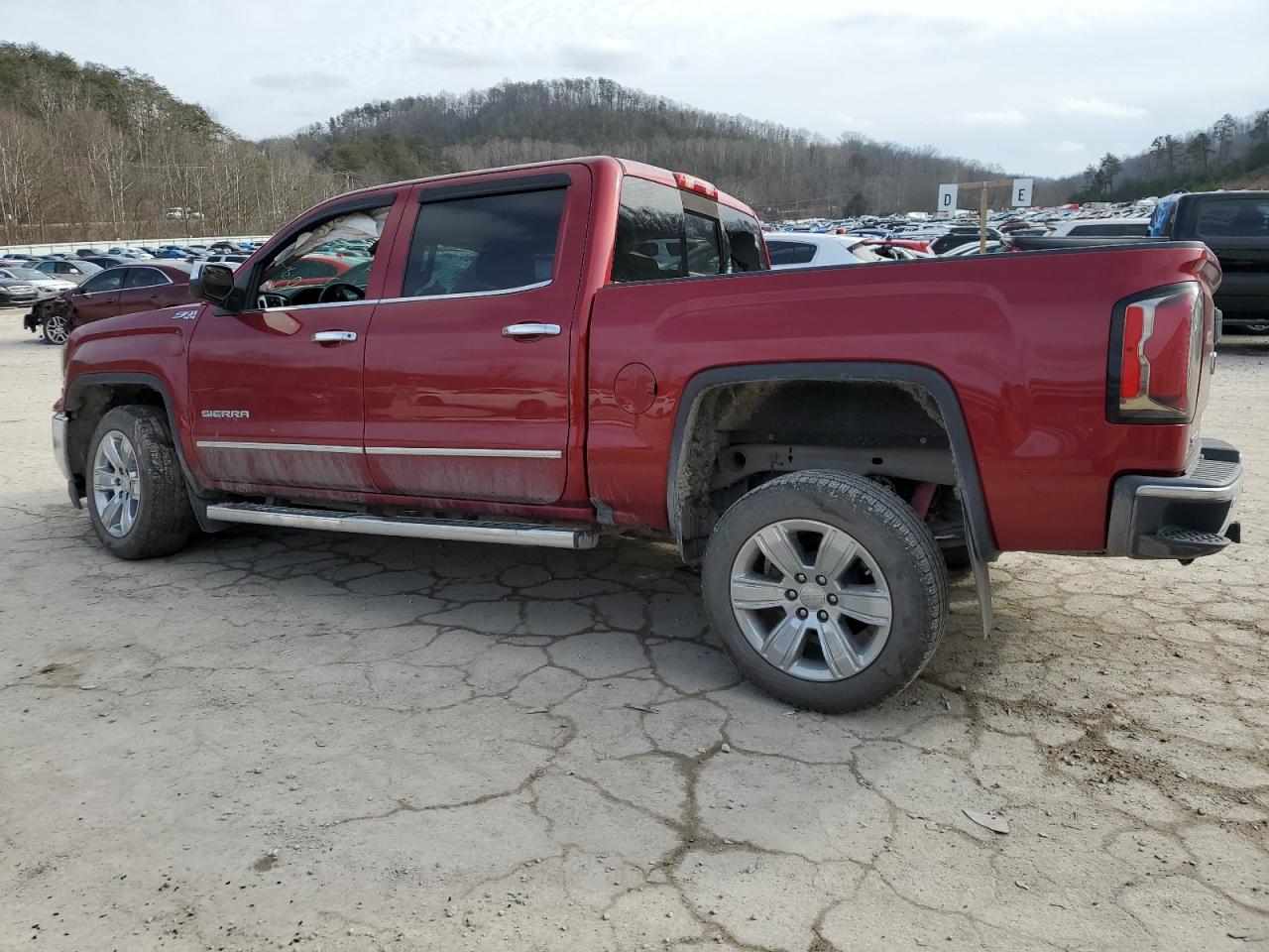 Photo 1 VIN: 3GTU2NEC2JG468935 - GMC SIERRA 