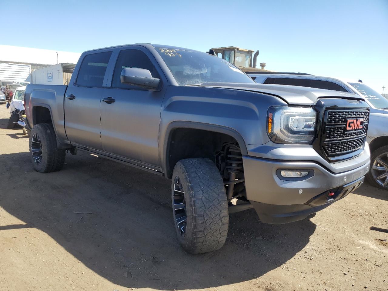 Photo 3 VIN: 3GTU2NEC2JG592753 - GMC SIERRA 