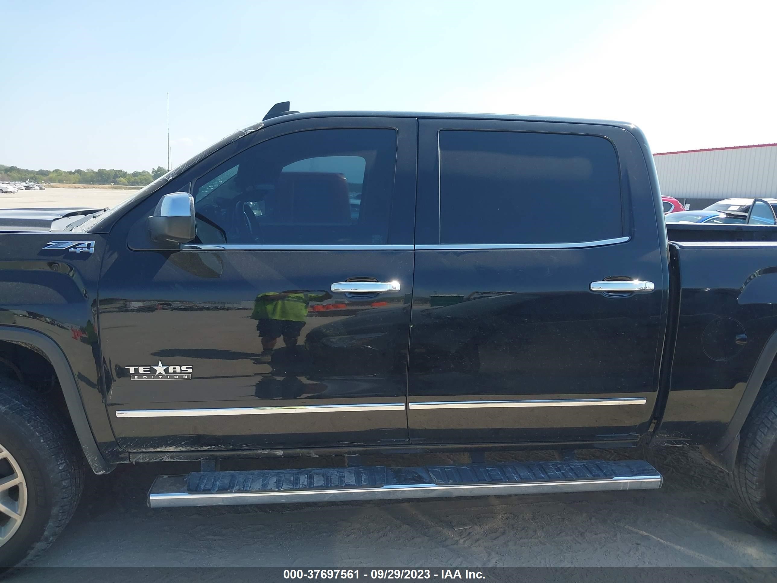 Photo 14 VIN: 3GTU2NEC3JG201996 - GMC SIERRA 