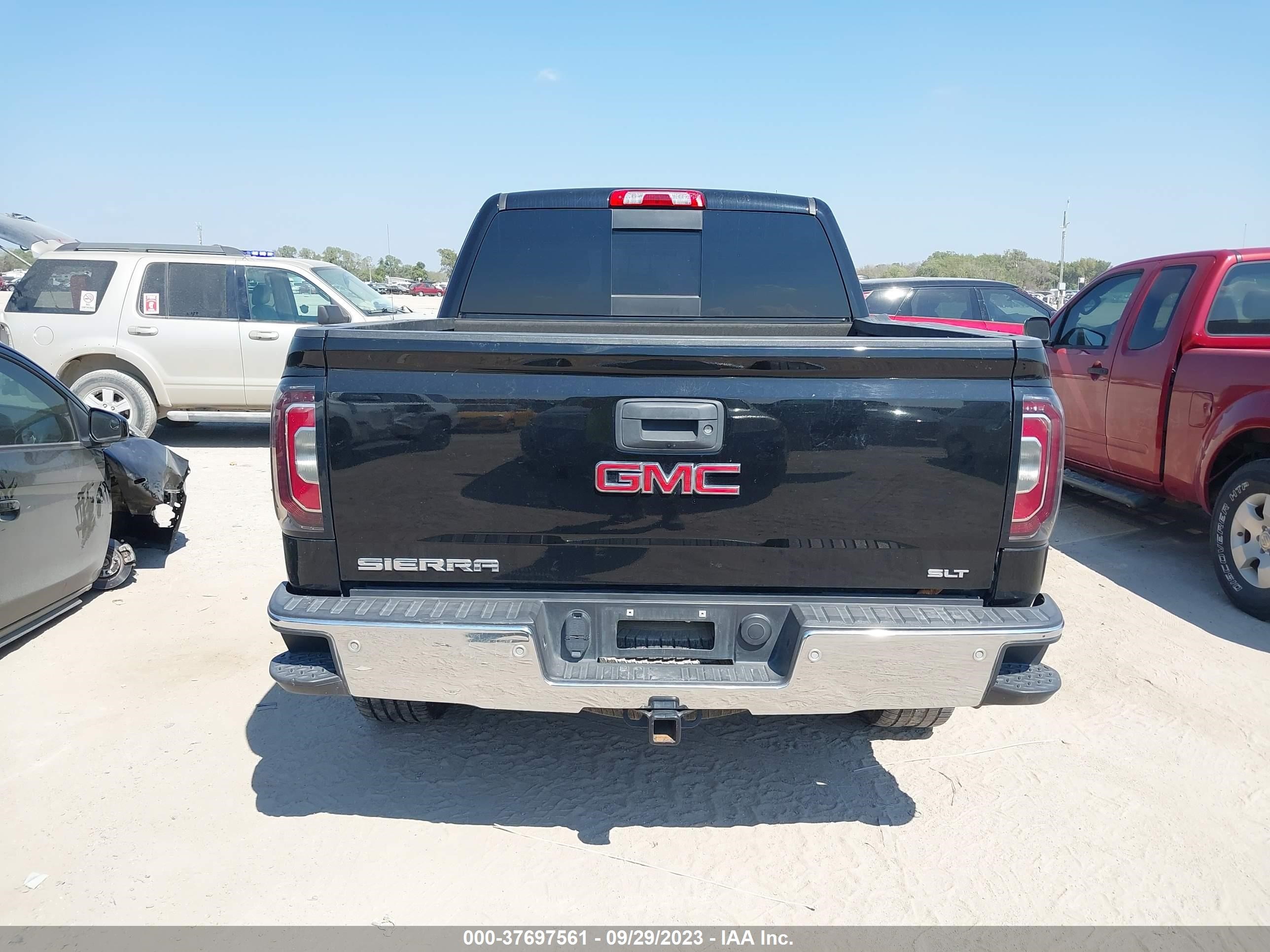 Photo 16 VIN: 3GTU2NEC3JG201996 - GMC SIERRA 