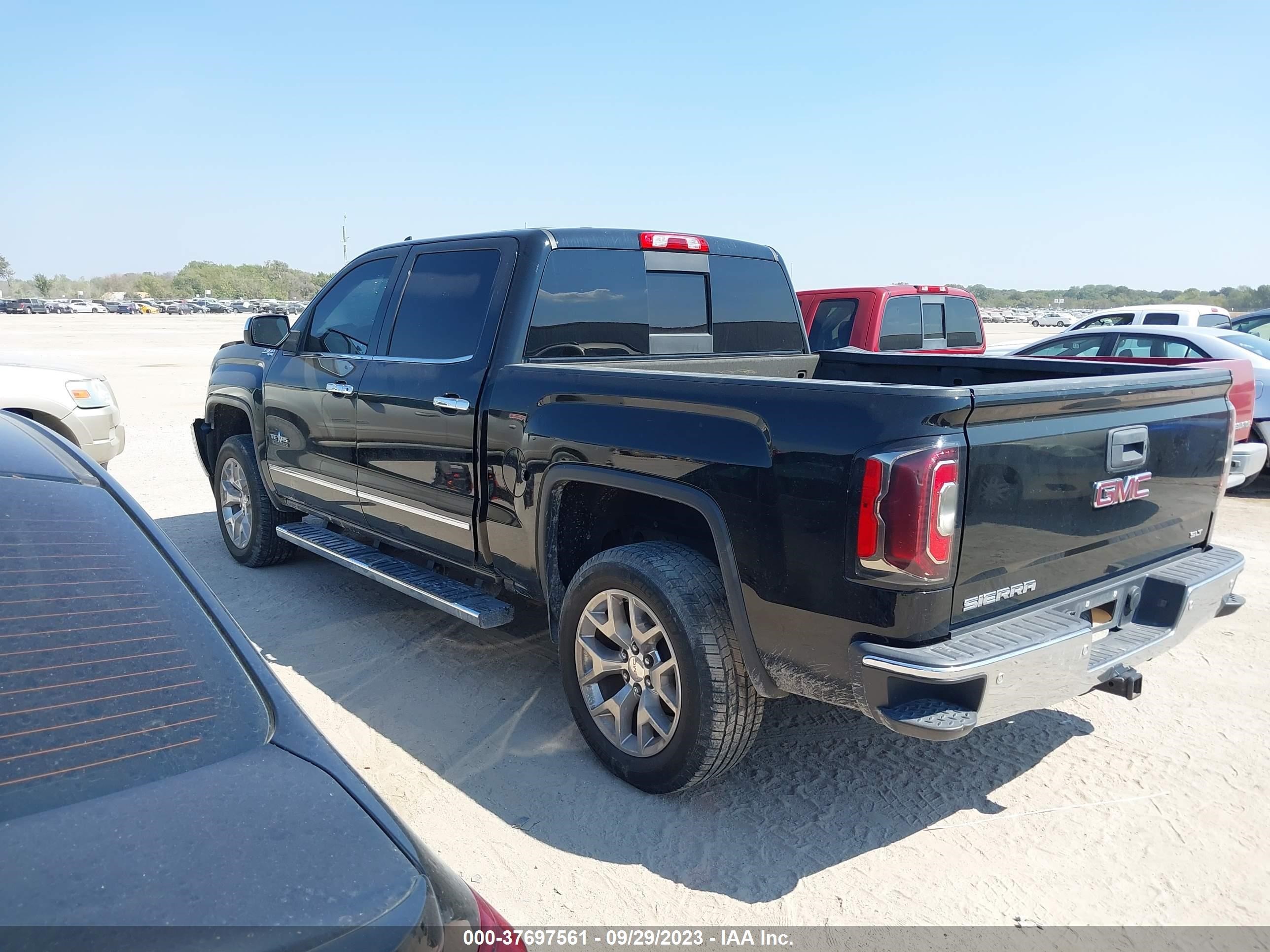 Photo 2 VIN: 3GTU2NEC3JG201996 - GMC SIERRA 