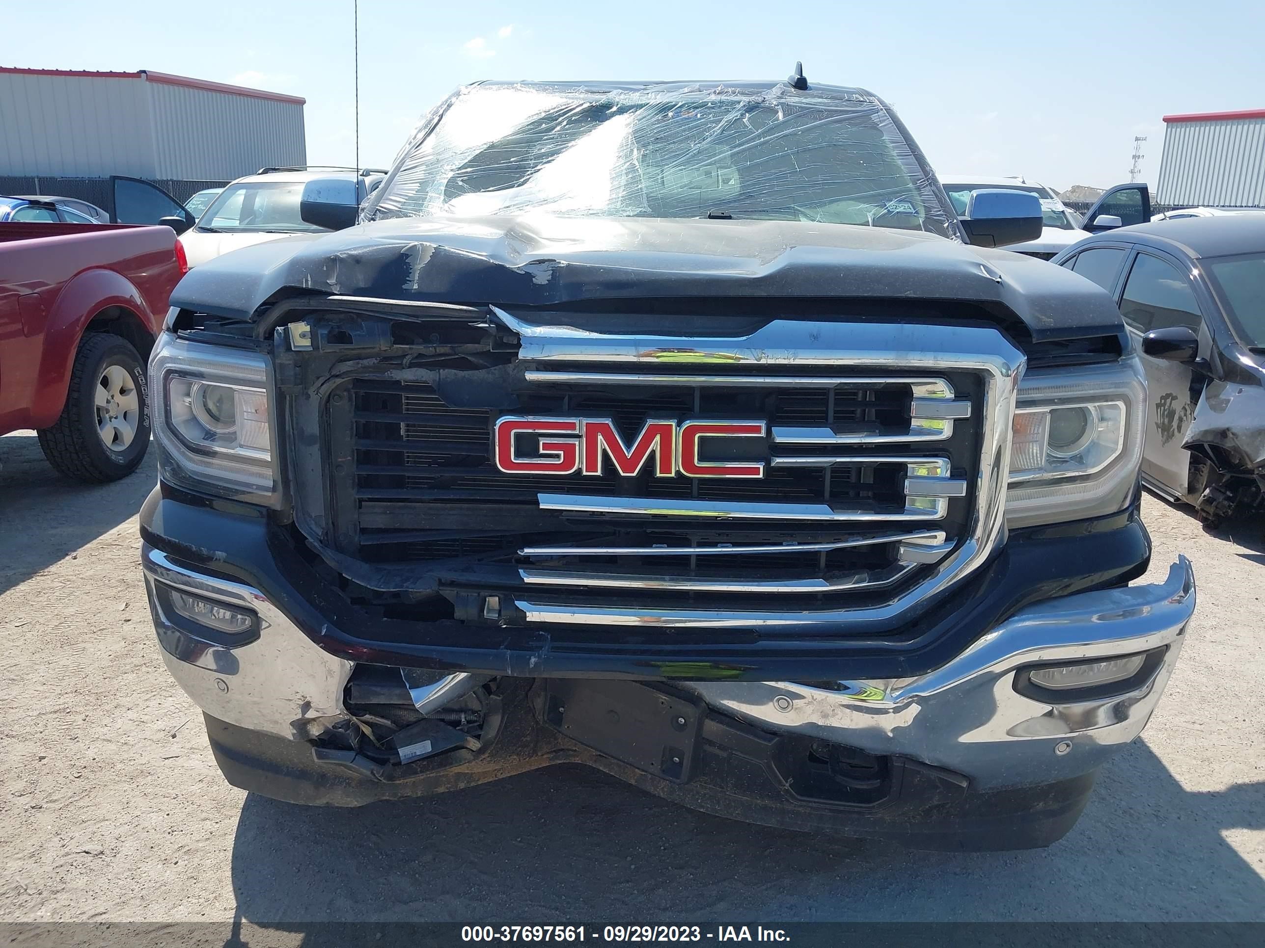 Photo 5 VIN: 3GTU2NEC3JG201996 - GMC SIERRA 