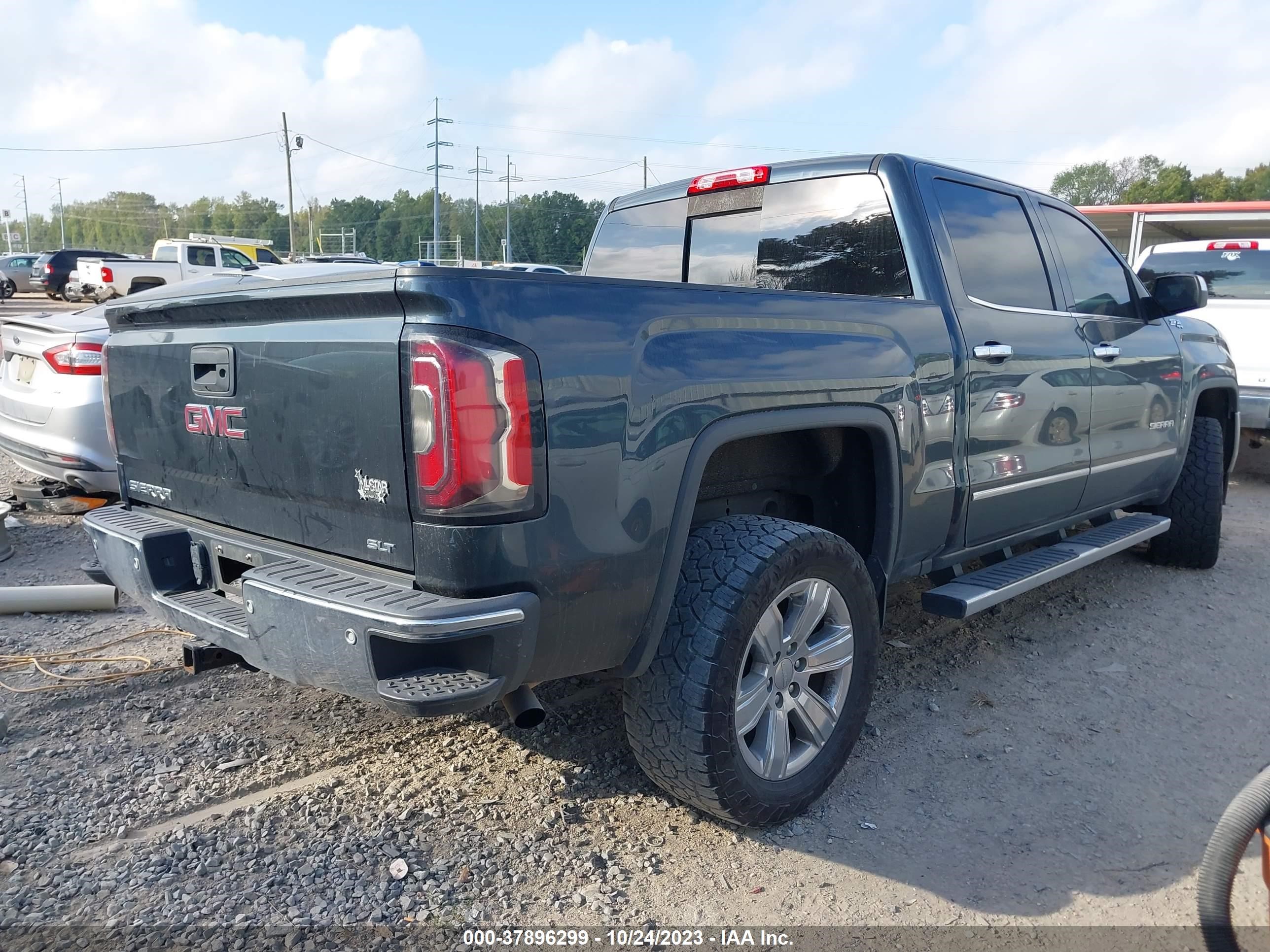 Photo 3 VIN: 3GTU2NEC3JG236277 - GMC SIERRA 