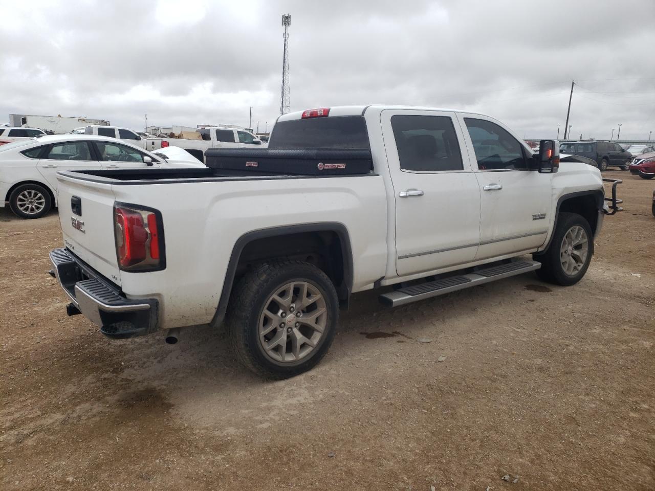 Photo 2 VIN: 3GTU2NEC5JG591161 - GMC SIERRA 