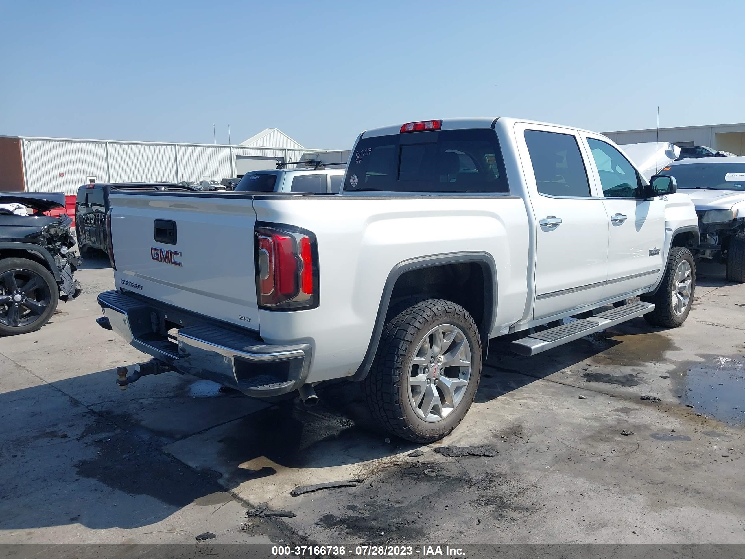 Photo 3 VIN: 3GTU2NEC5JG618178 - GMC SIERRA 