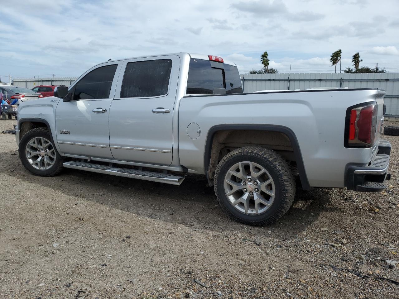 Photo 1 VIN: 3GTU2NEC7JG119138 - GMC SIERRA 