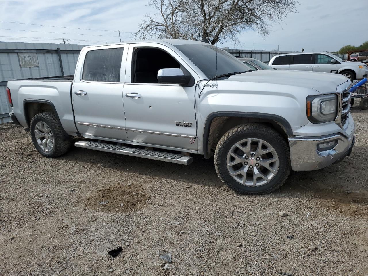 Photo 3 VIN: 3GTU2NEC7JG119138 - GMC SIERRA 