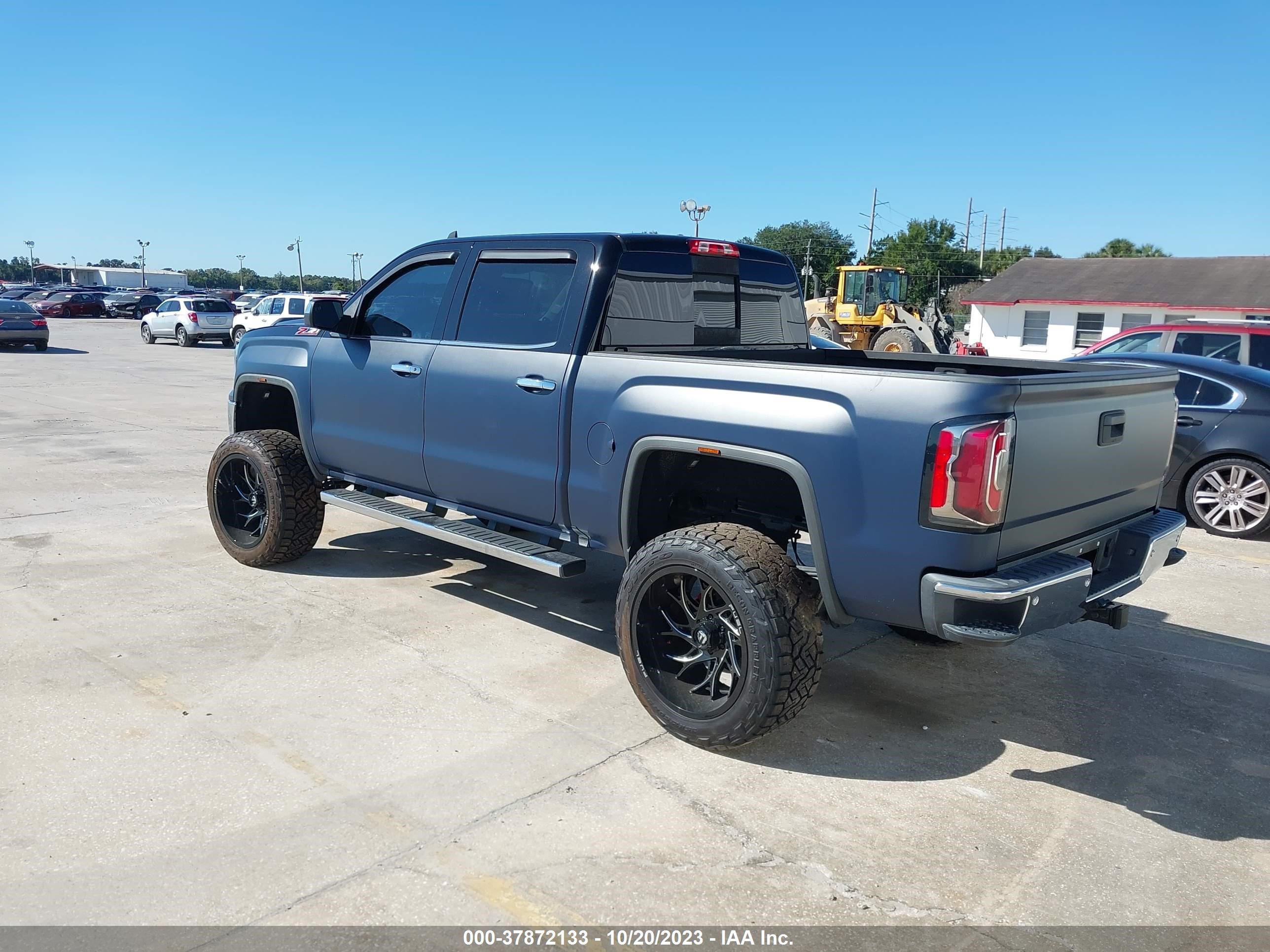 Photo 2 VIN: 3GTU2NEC7JG249307 - GMC SIERRA 