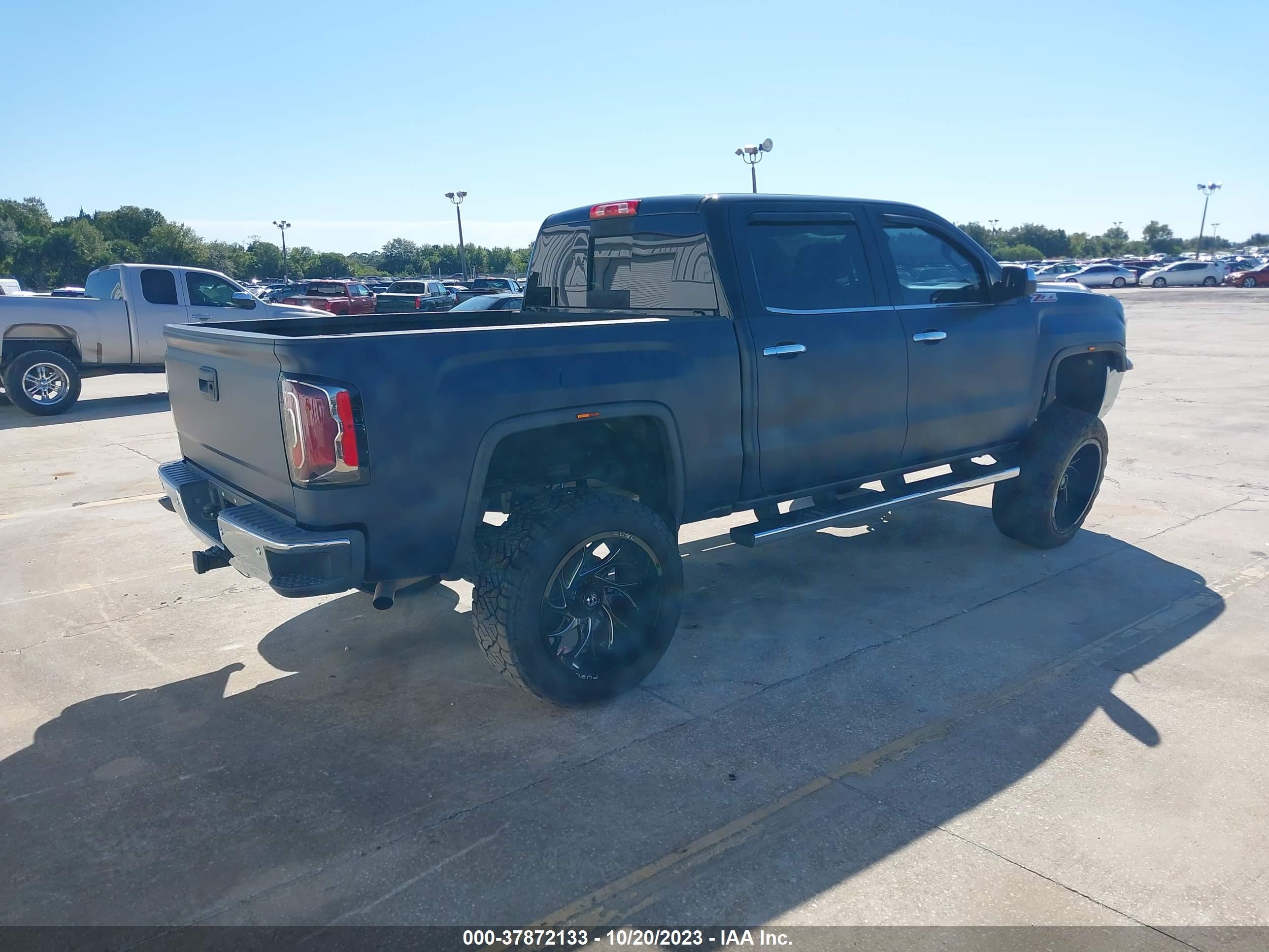 Photo 3 VIN: 3GTU2NEC7JG249307 - GMC SIERRA 