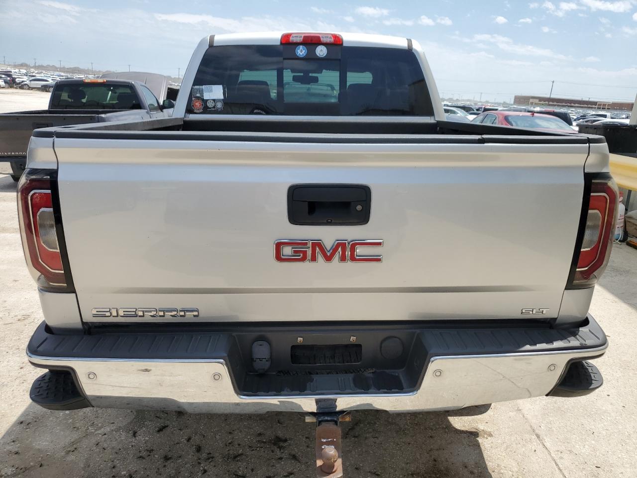 Photo 5 VIN: 3GTU2NEC8JG206837 - GMC SIERRA 