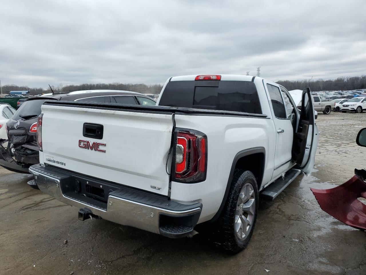 Photo 2 VIN: 3GTU2NEJ2JG231943 - GMC SIERRA 