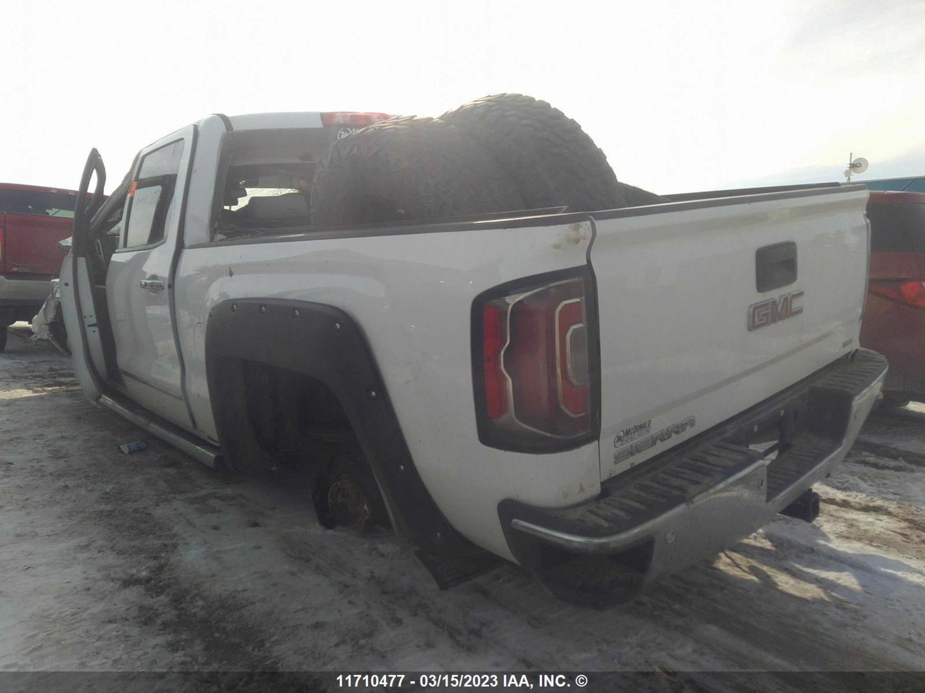 Photo 2 VIN: 3GTU2NEJ7HG349691 - GMC SIERRA 