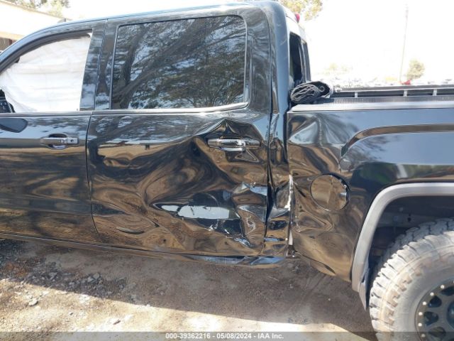 Photo 5 VIN: 3GTU2NEJ8JG273050 - GMC SIERRA 1500 