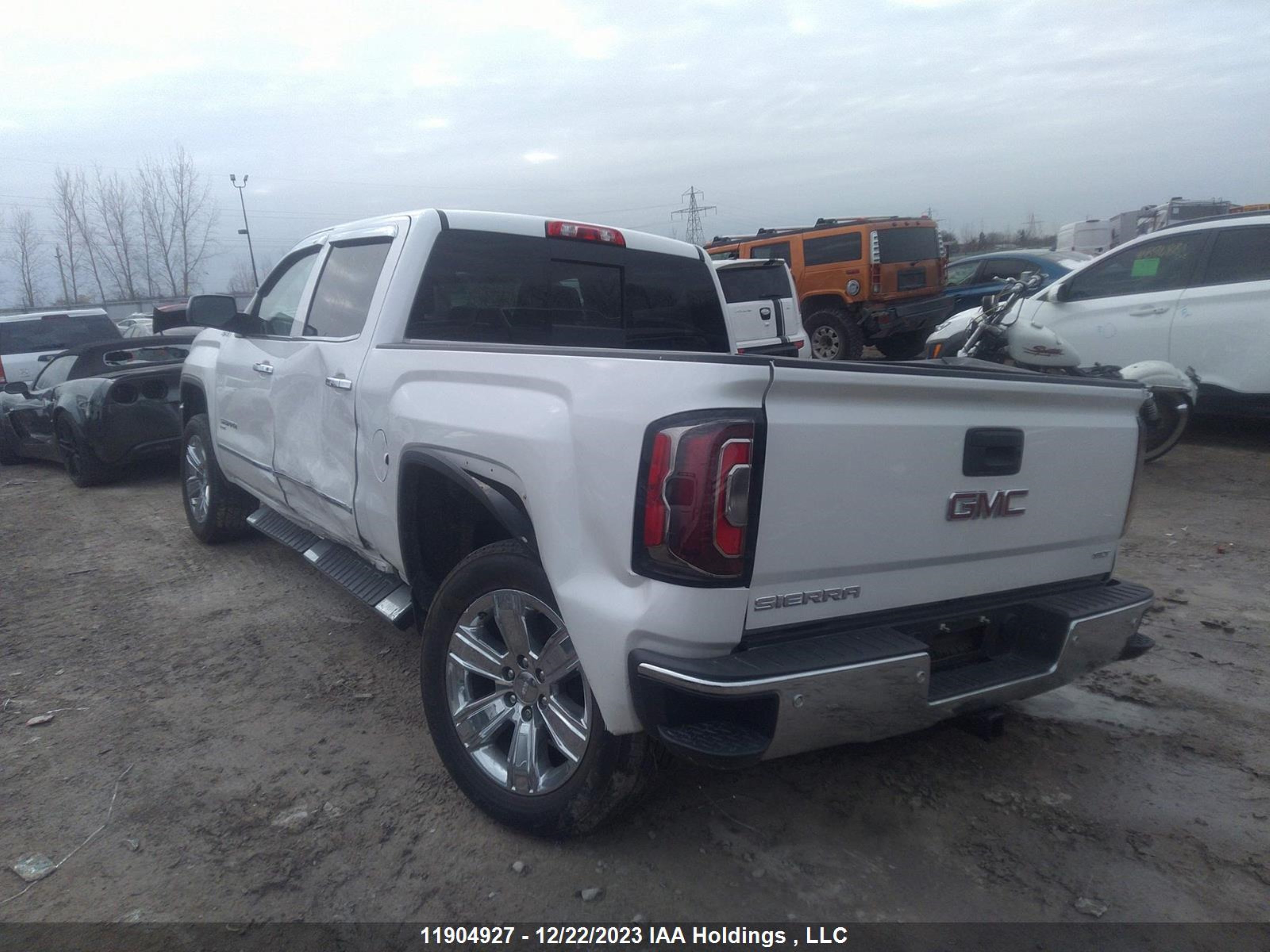 Photo 2 VIN: 3GTU2NER8JG263219 - GMC SIERRA 