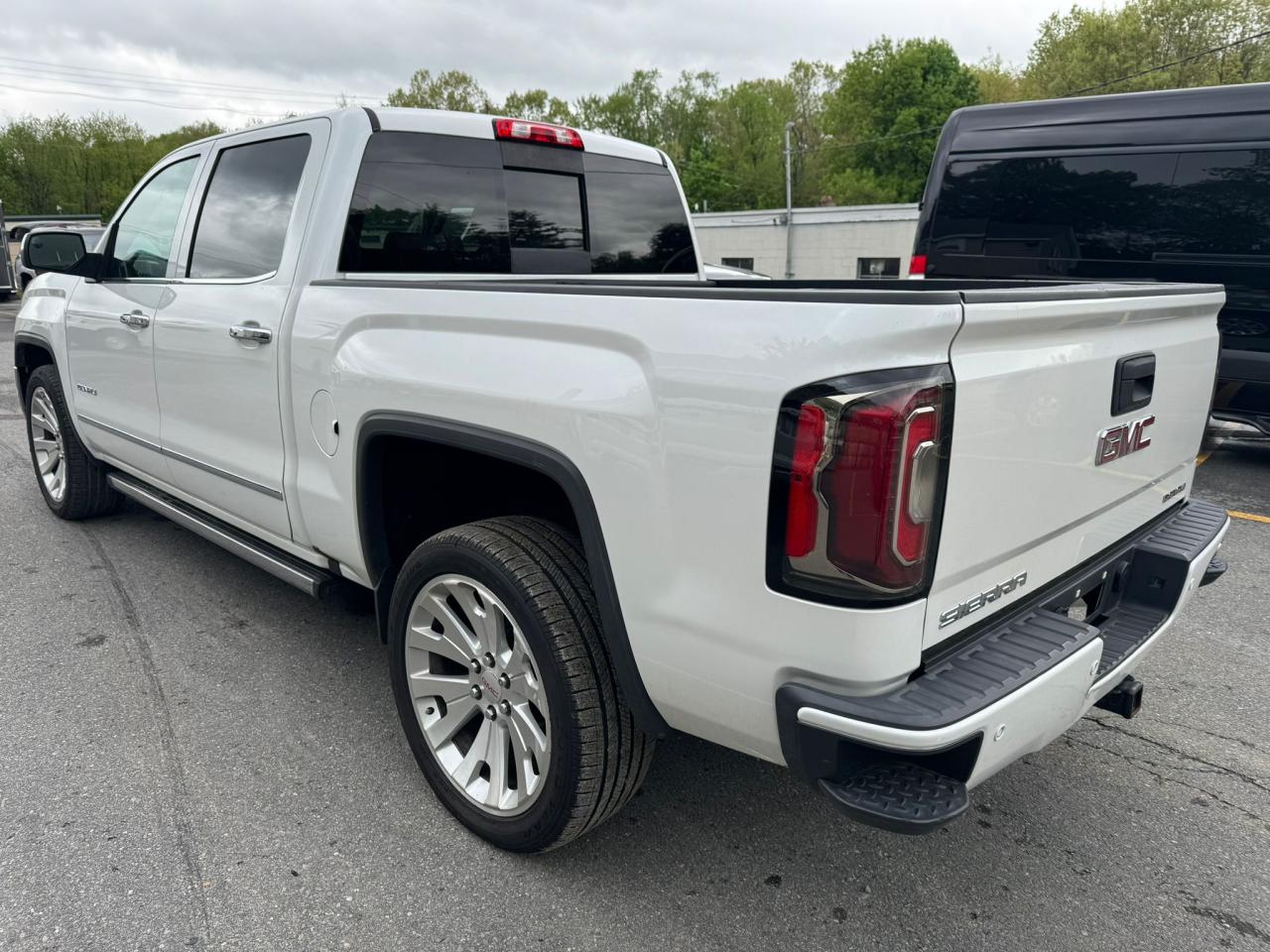 Photo 2 VIN: 3GTU2PEC8HG108395 - GMC SIERRA 